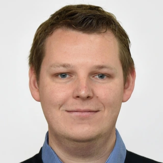 Jens Schmidt headshot 